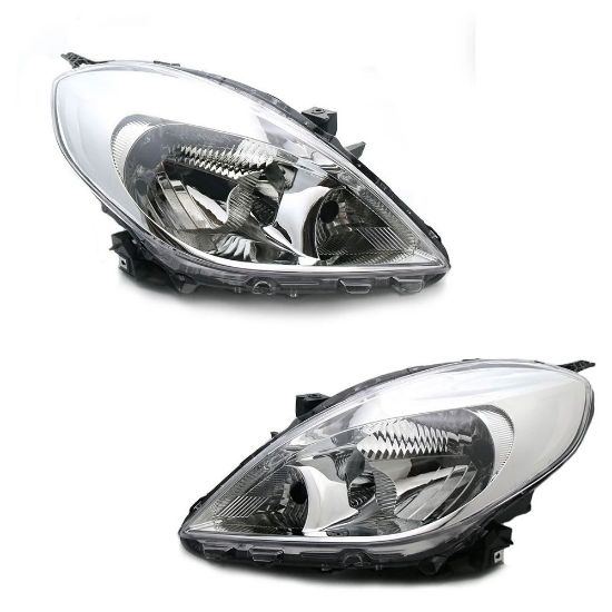 Picture of Nissan Sunny 2015 headlight
